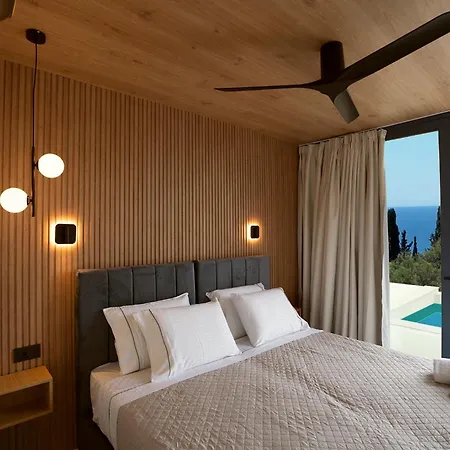 Avithos Blue Villa *