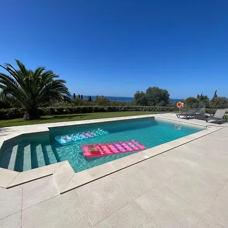 Vilă Avithos Blue *