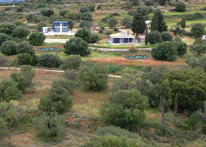 Avithos Blue Villa *