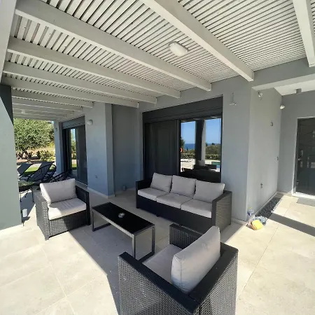 וילה Avithos Blue סבורונטה